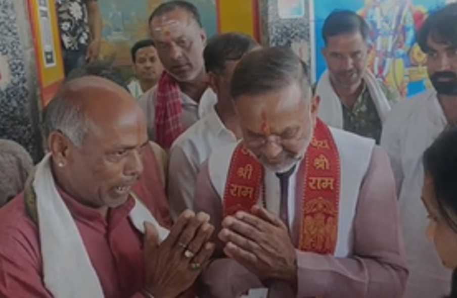 राजस्थान : ऊर्जा मंत्री हीरालाल नागर ने पुष्कर के ब्रह्मा मंदिर में किए दर्शन राजस्थान : ऊर्जा मंत्री हीरालाल नागर ने पुष्कर के ब्रह्मा मंदिर में किए दर्शन